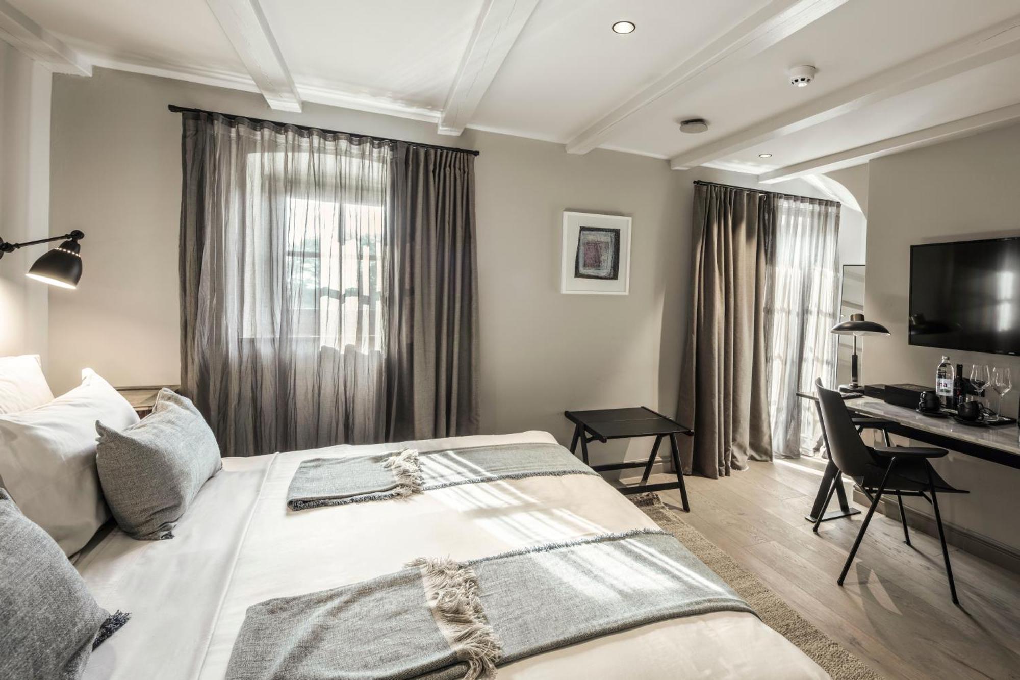 San Canzian Hotel & Residences - Small Luxury Hotels Of The World Buje Room photo